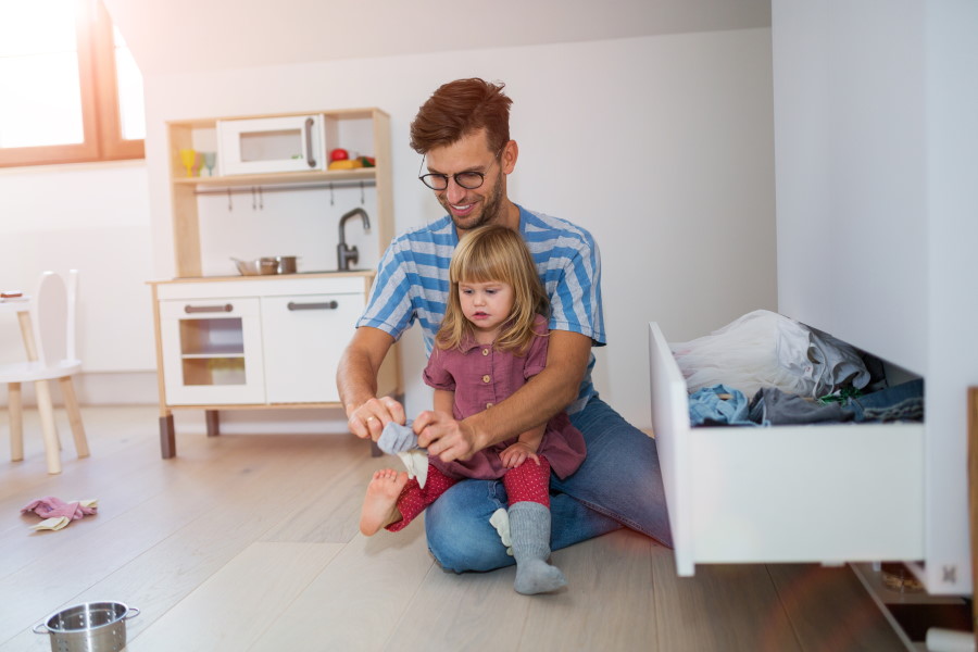 otec otuzujuce dieta 900px | Raiffeisen banka otužovanie detí pre silnejšiu imunitu