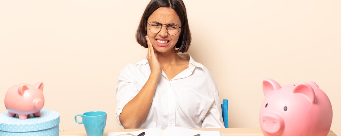 Pôžička na zuby: ako si zaplatiť zubné ošetrenie, keď to poisťovňa nehradí